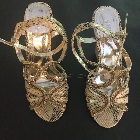 Kenneth Cole Metallic Faux Snakeskin Rhinestone Heels - Size 6 - Picture 4 of 13